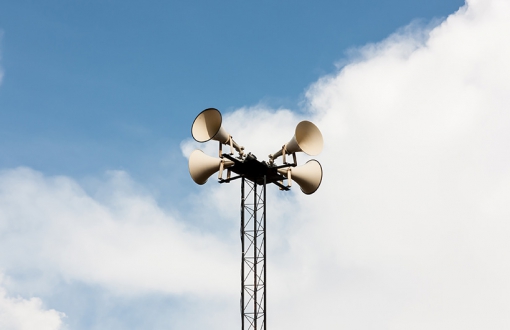 号角扬声器和普通扬声器有什么区别？